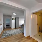 Paradies شقة بيهاتش
