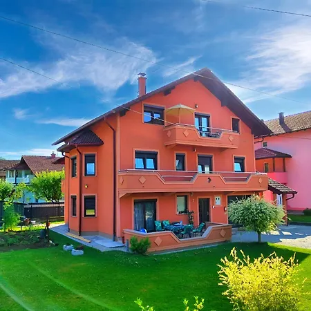 Paradies Apartment *