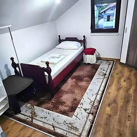 Paradies Apartamento Bihać